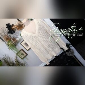 Signature Reitmans Ivory Mesh Knit Sweater MD